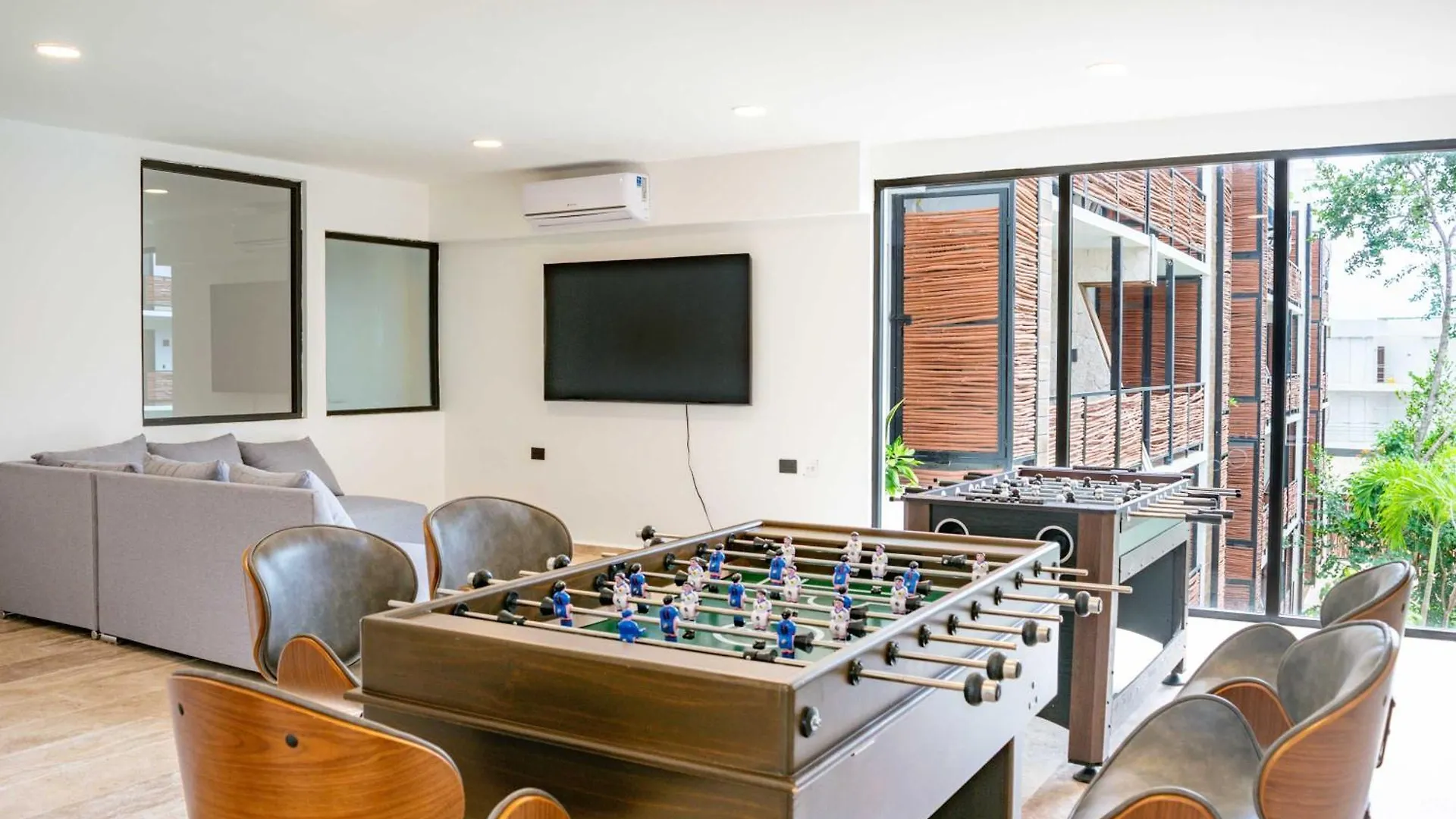 Pool & Rooftop In Tulum 2 Bedrooms Apartment