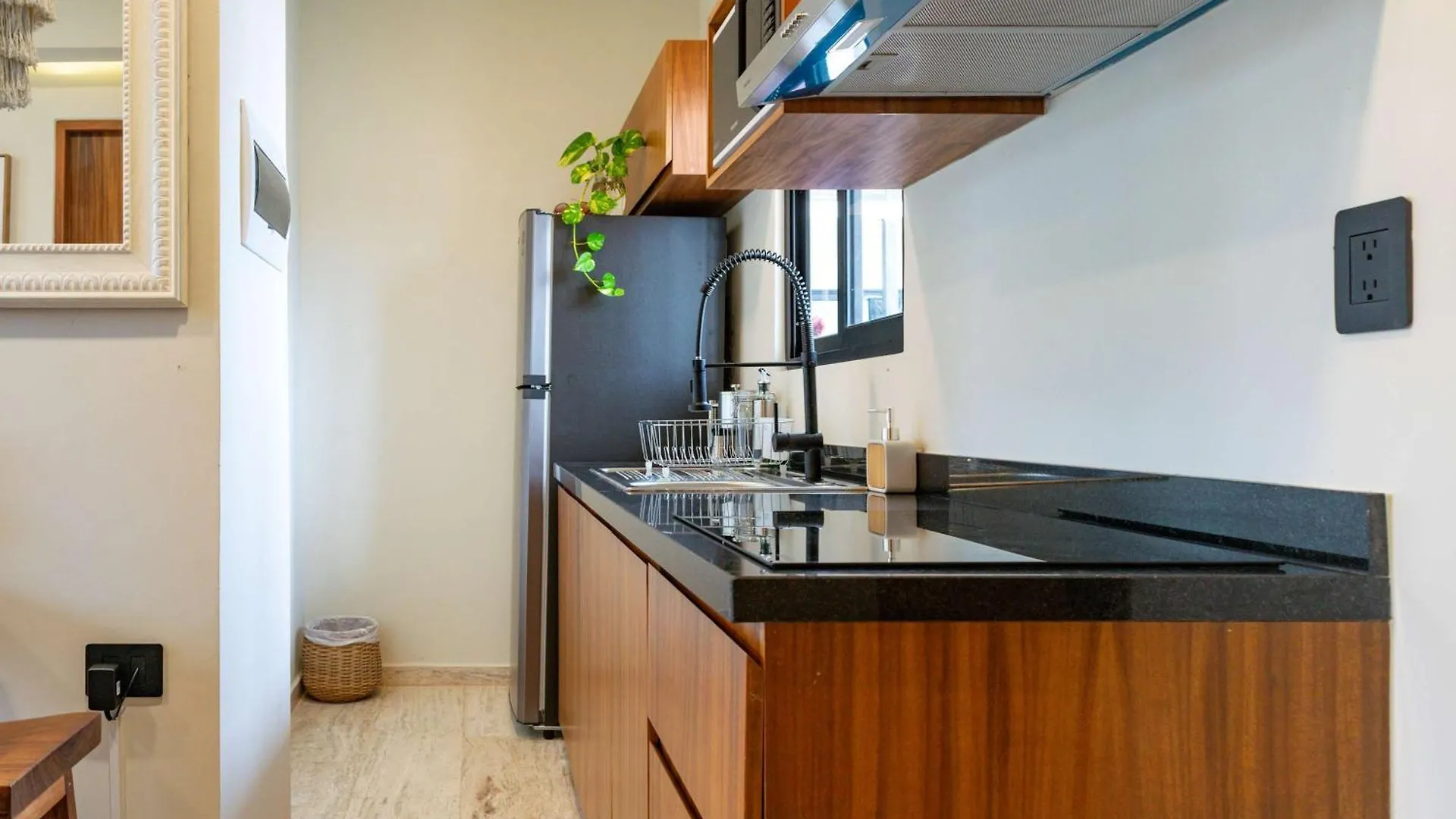 Pool & Rooftop In Tulum 2 Bedrooms Apartment